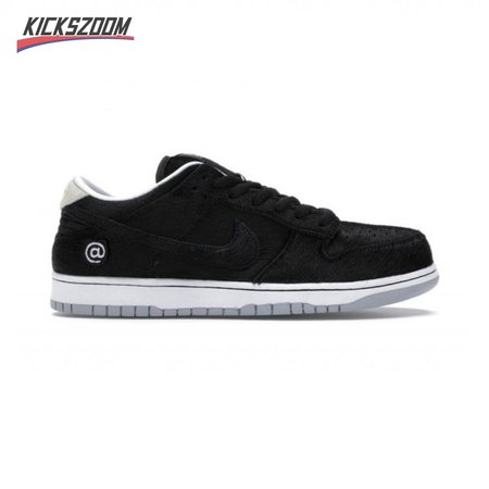 Medicom Toy x Dunk Low SB Size 36-46